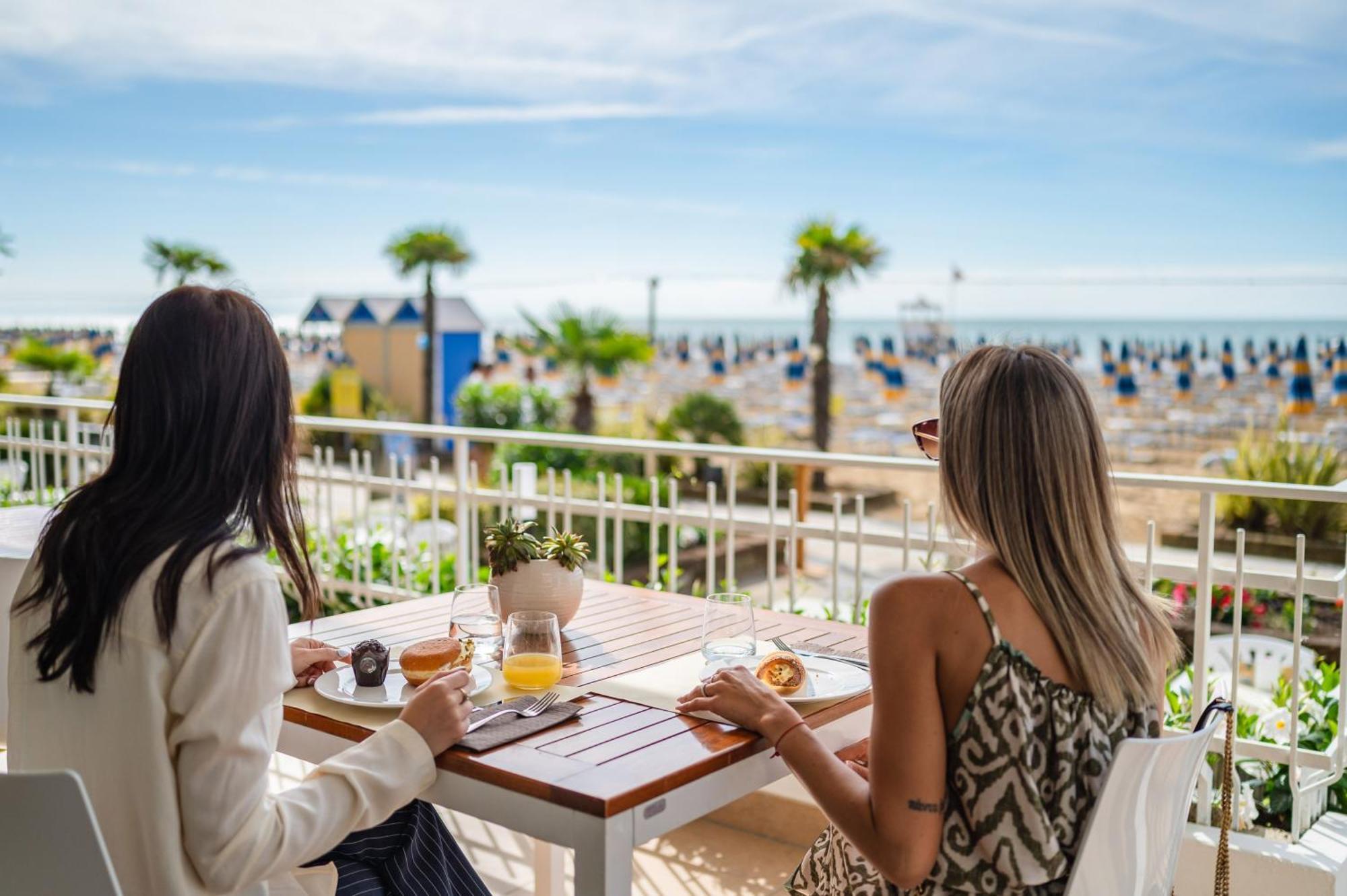 Hotel Orizzonte Lido di Jesolo Exterior photo